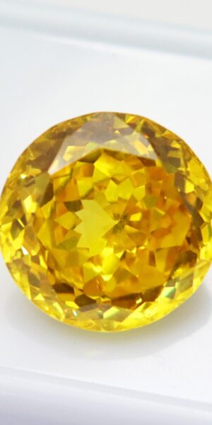 Original Topaz-Yellow Pukhraj in London