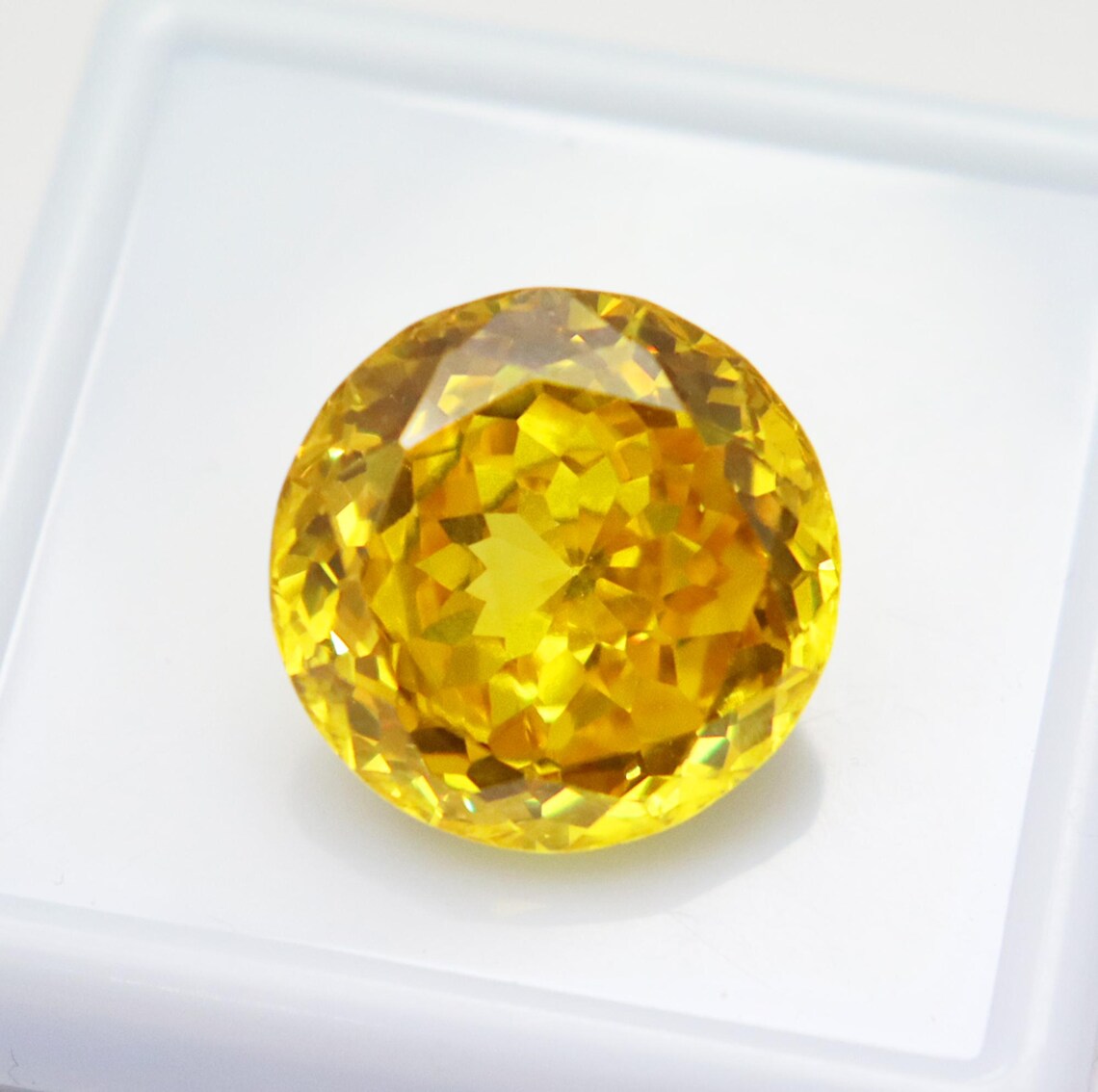 Original Topaz-Yellow Pukhraj in London 1 Original Topaz-Yellow Pukhraj in London
